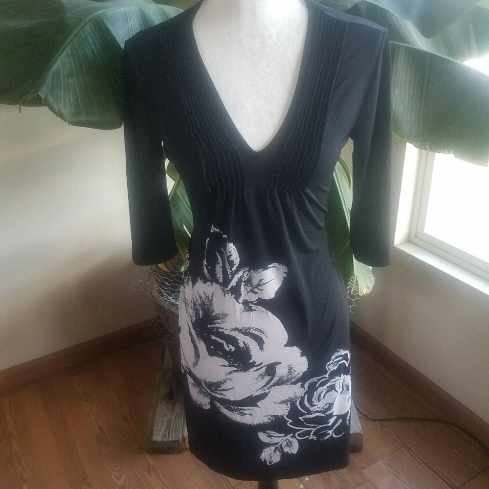 Decoded Womans Sz Small Dress Black White Rose